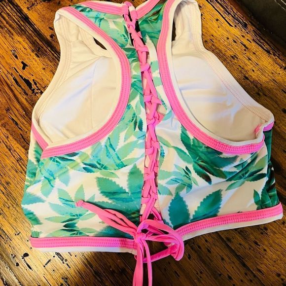 Beautiful Ancora palm leaves swim top laces up in back - Picture 2 of 5